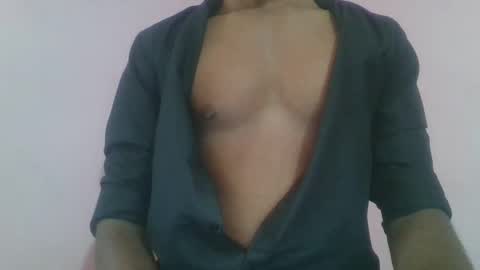 Snapshot of andres01_ chatting on March 20, 2026, 12:21 pm andres01_ online show from March 20, 2026, 12:21 pm