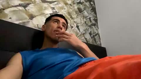 andres28413017 online show from September 17, 2025, 7:04 pm