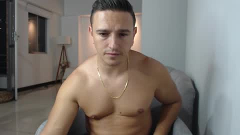 Snapshot of andres_bottero chatting on January 20, 2025, 12:57 am Andrs botero online show from January 20, 2025, 12:57 am