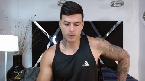 insta andres clark  online show from March 9, 2025, 1:59 pm