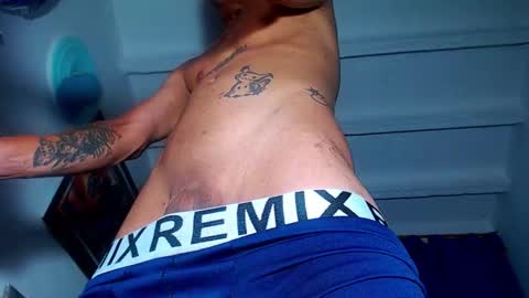 Snapshot of andres_cond chatting on October 8, 2025, 11:57 pm Andrs o online show from October 8, 2025, 11:57 pm