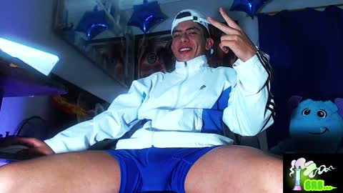 Snapshot of andres_cond chatting on March 8, 2026, 2:04 am Andrs o online show from March 8, 2026, 2:04 am