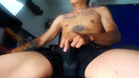 Snapshot of andres_cond chatting on April 9, 2026, 10:59 pm Andrs o online show from April 9, 2026, 10:59 pm