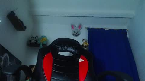 Snapshot of andres_cond chatting on April 11, 2026, 7:45 am Andrs o online show from April 11, 2026, 7:45 am