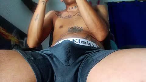 Snapshot of andres_cond chatting on April 19, 2026, 12:11 am Andrs o online show from April 19, 2026, 12:11 am