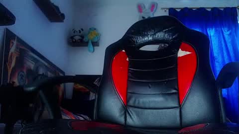 Snapshot of andres_cond chatting on May 5, 2026, 12:46 pm Andrs o online show from May 5, 2026, 12:46 pm