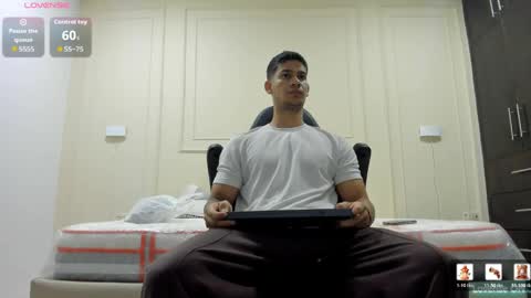 Snapshot of andres_stud chatting on May 24, 2026, 3:22 am andres_stud online show from May 24, 2026, 3:22 am