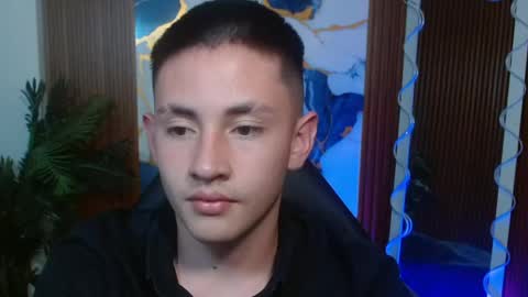 Snapshot of andres_tay chatting on May 10, 2026, 2:39 am andres_tay online show from May 10, 2026, 2:39 am