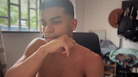 Snapshot of andres_vargas_ chatting on September 24, 2025, 8:34 pm Andres online show from September 24, 2025, 8:34 pm