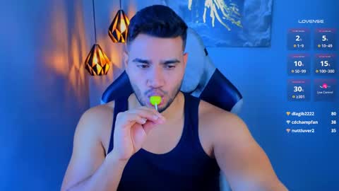 Snapshot of andresfiit chatting on April 26, 2026, 2:37 pm Andres online show from April 26, 2026, 2:37 pm