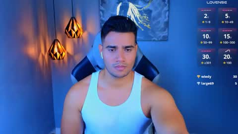 Snapshot of andresfiit chatting on May 1, 2026, 2:43 pm Andres online show from May 1, 2026, 2:43 pm