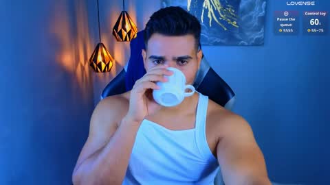 Snapshot of andresfiit chatting on May 3, 2026, 12:22 pm Andres online show from May 3, 2026, 12:22 pm