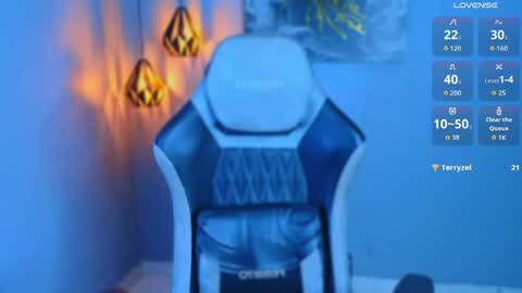 Snapshot of andresfiit chatting on May 5, 2026, 1:02 am Andres online show from May 5, 2026, 1:02 am