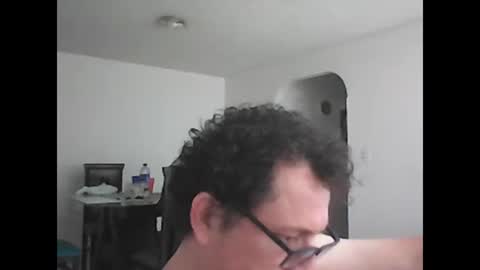 andresfloga online show from November 9, 2025, 5:55 pm