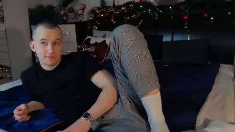 andress_rou online show from December 18, 2024, 9:25 am