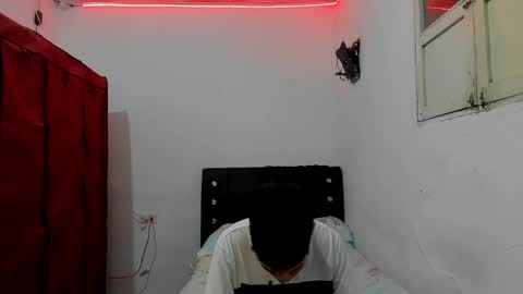 andrew_2811 online show from March 4, 2026, 2:17 am