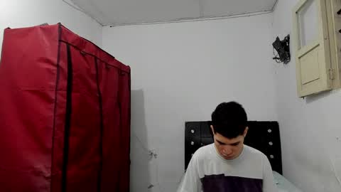 andrew_2811 online show from May 15, 2026, 2:07 am