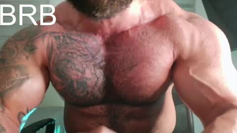 andrew_holden__ online show from May 20, 2026, 11:55 pm