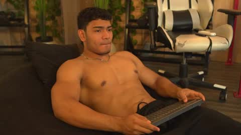 Andrew online show from July 3, 2026, 12:44 pm