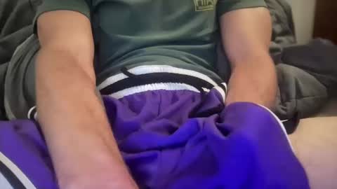 Snapshot of andrewholdsteady chatting on October 17, 2025, 11:18 pm andrewholdsteady online show from October 17, 2025, 11:18 pm