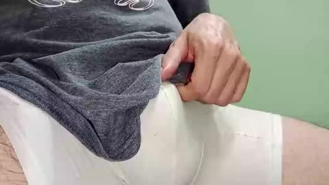 Snapshot of andrewmature chatting on December 2, 2025, 4:40 am andrewmature online show from December 2, 2025, 4:40 am