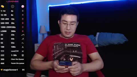 Snapshot of andrewmhilton_ chatting on February 5, 2025, 1:04 am andrewmhilton_ online show from February 5, 2025, 1:04 am
