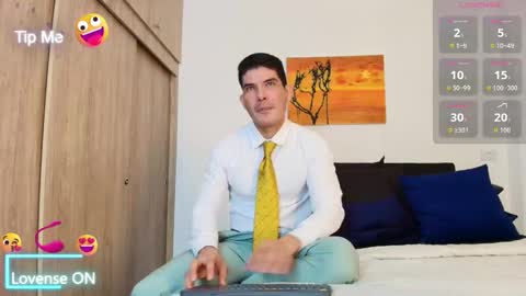 andrewstelee online show from October 29, 2025, 5:47 pm