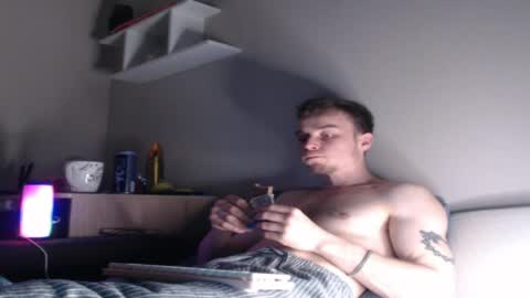 andrian_sweety online show from April 16, 2026, 7:03 pm