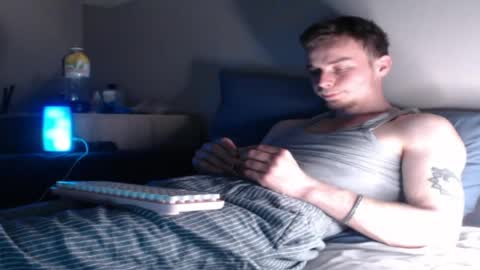 andrian_sweety online show from April 18, 2026, 7:58 pm