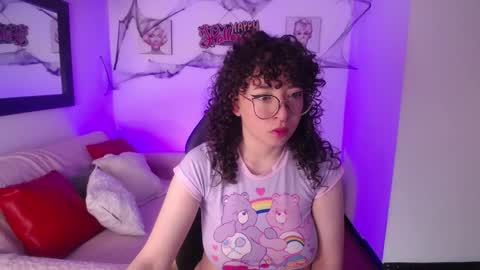 androm3da_ online show from October 30, 2025, 7:25 pm