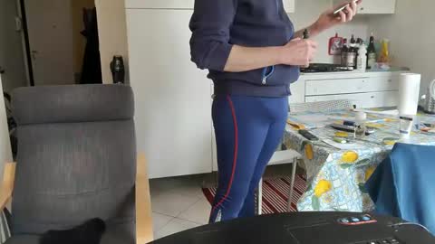 Snapshot of androx77 chatting on February 9, 2025, 10:20 am androx77 online show from February 9, 2025, 10:20 am