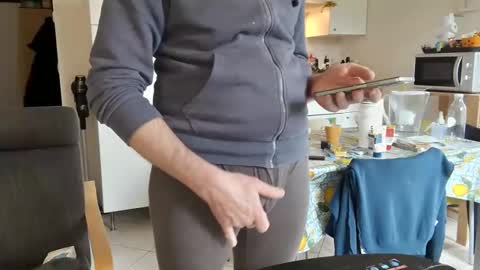 Snapshot of androx77 chatting on February 26, 2025, 10:47 am androx77 online show from February 26, 2025, 10:47 am