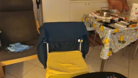 Snapshot of androx77 chatting on November 22, 2025, 11:04 pm androx77 online show from November 22, 2025, 11:04 pm