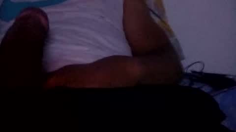 Snapshot of andy101075 chatting on November 22, 2025, 9:08 am andy101075 online show from November 22, 2025, 9:08 am