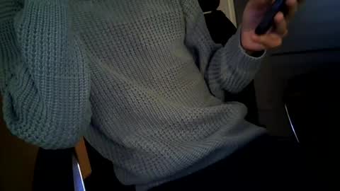 andy_24j online show from November 26, 2025, 4:19 pm