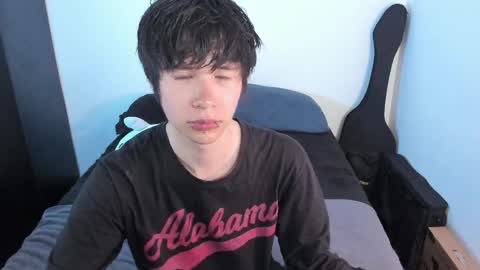 Snapshot of andy_bankai chatting on April 12, 2026, 11:32 pm twx Andy twink3 online show from April 12, 2026, 11:32 pm