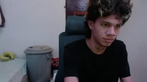 andy_dan1 online show from June 26, 2026, 12:09 pm