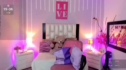 Snapshot of andy_gamboa chatting on January 17, 2026, 12:21 pm Andrea online show from January 17, 2026, 12:21 pm