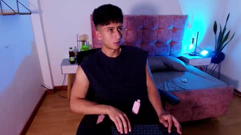 andy_justgame online show from December 2, 2025, 12:49 am