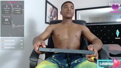 andy_smith333 online show from February 25, 2025, 11:55 pm