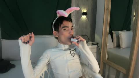 Snapshot of andy_vergara1 chatting on May 19, 2026, 12:00 pm A N D Y online show from May 19, 2026, 12:00 pm
