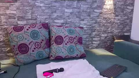 Anell online show from February 11, 2026, 8:36 pm