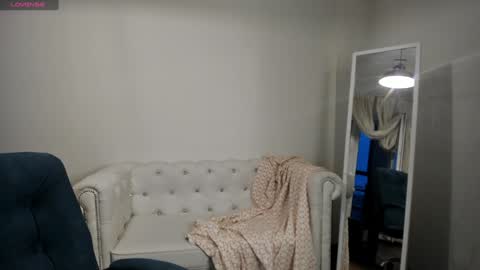 Snapshot of anfisavisti_original chatting on December 13, 2024, 9:35 am Anfisa online show from December 13, 2024, 9:35 am