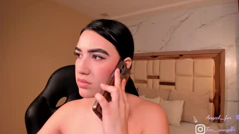 Angel  online show from September 19, 2025, 4:47 am