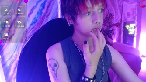 angeel_tay online show from July 27, 2026, 7:10 pm
