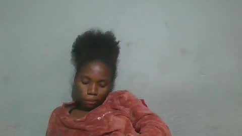 Snapshot of angeeliine chatting on July 10, 2026, 9:17 pm angeeliine online show from July 10, 2026, 9:17 pm