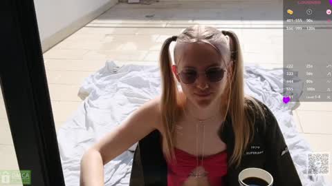 angeellina online show from March 25, 2026, 7:47 am