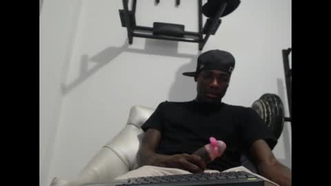 Angel Blake online show from December 4, 2024, 4:10 am