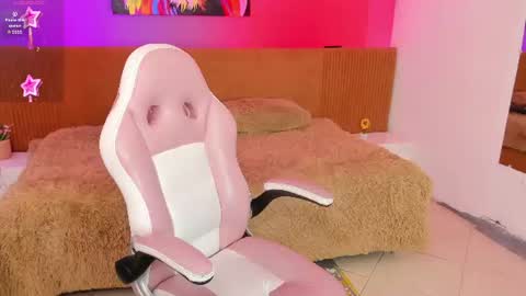 Angelica online show from June 15, 2026, 6:32 pm