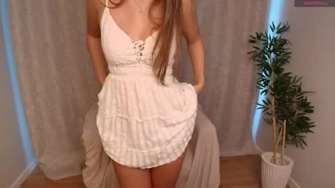 angel_dean online show from April 18, 2026, 7:07 pm